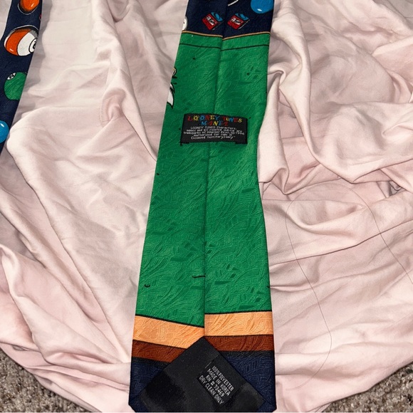 Lot of 3 Looney Tunes Mania Neck Ties - Picture 5 of 13